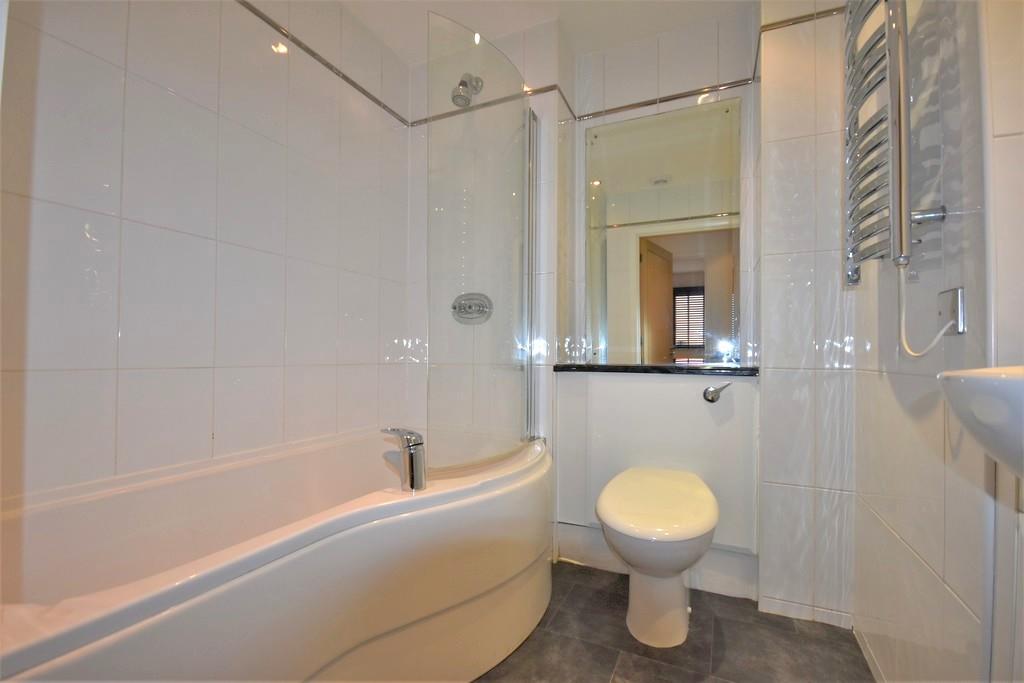 53 Sovereign Quay, Havannah Street, Cardiff, CF10 5SF